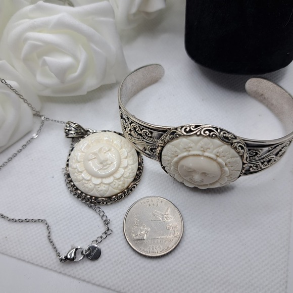 Bali Goddess Carved Cuff Bracelet and Pendant Sterling Silver with Jewelry box - Picture 4 of 13